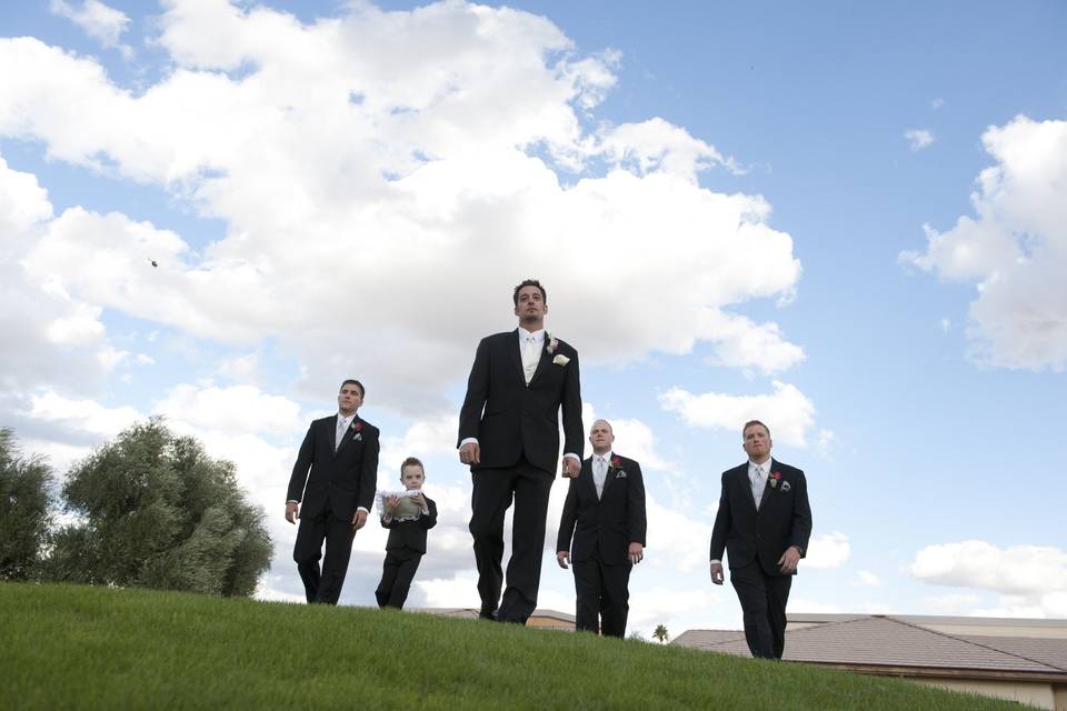The grooms with groomsman