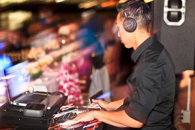 Premier Entertainment Professional Mobile DJ Service