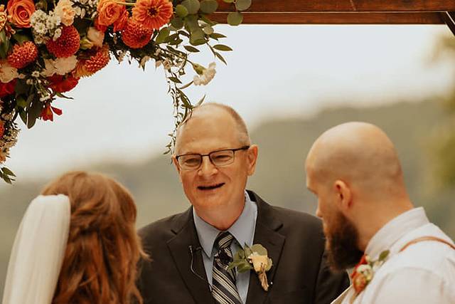 Minnesota Wedding Officiant - Michael Zaske