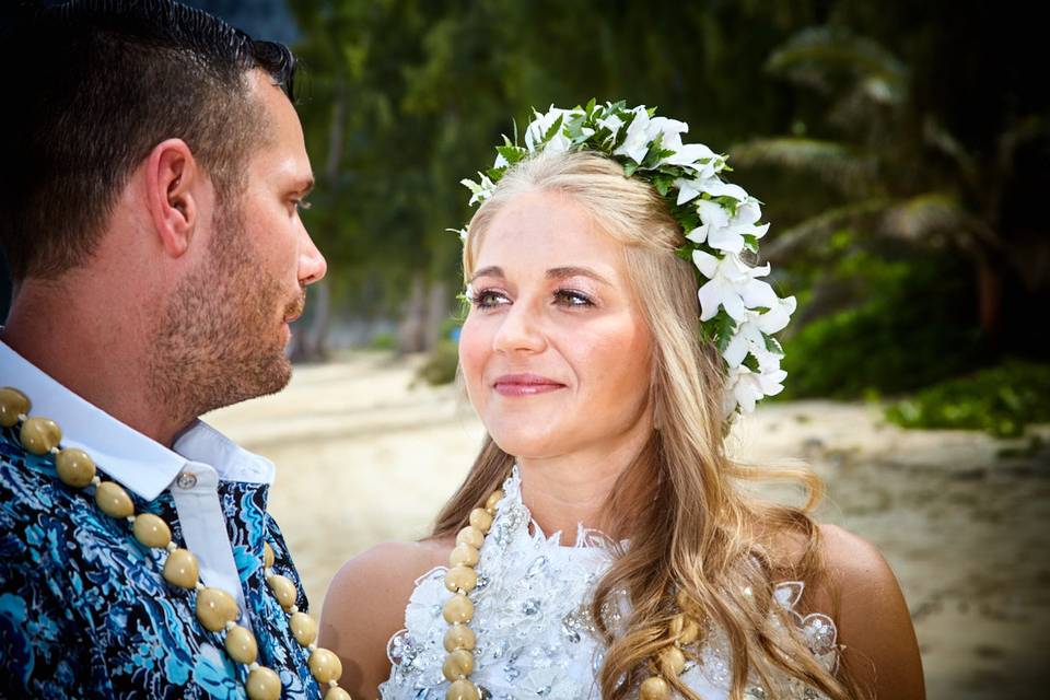 $285 A Hawaii Wedding