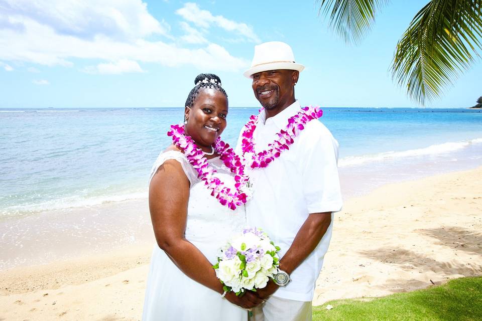 $285 A Hawaii Wedding