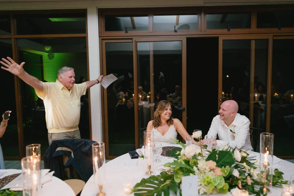 Telling how much he loves her