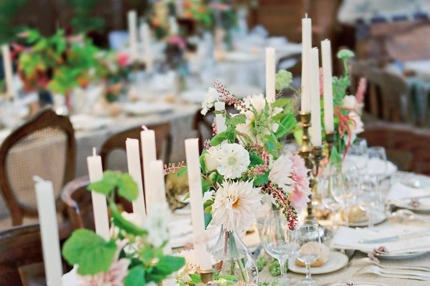 Table set-up with centerpiece