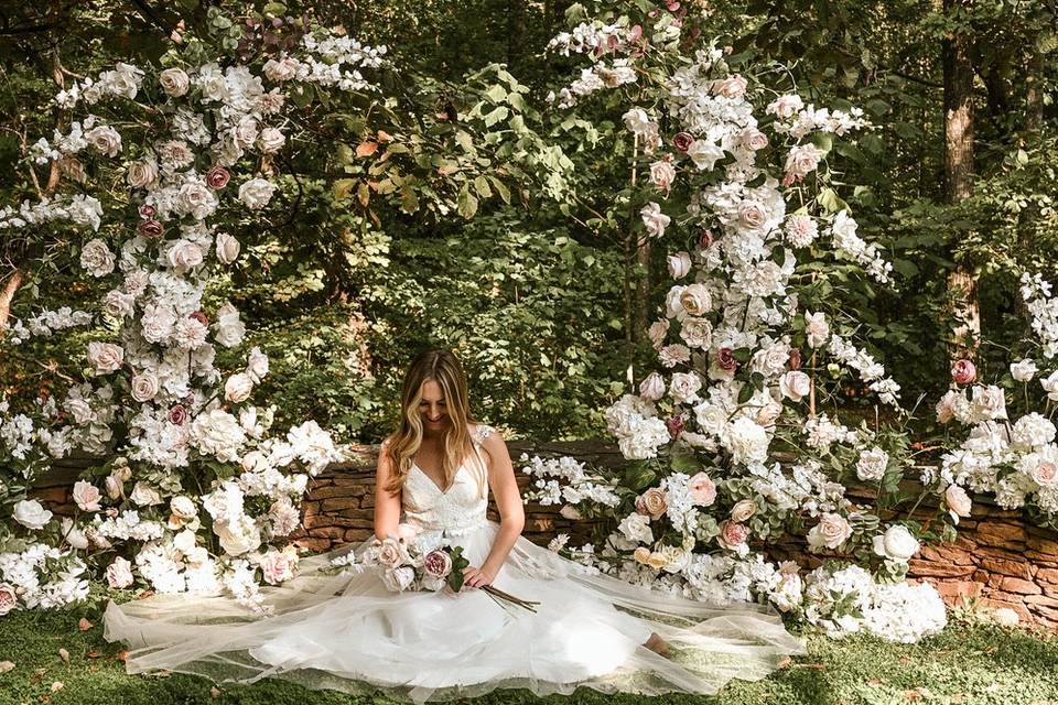 Dreamy Garden Pillars