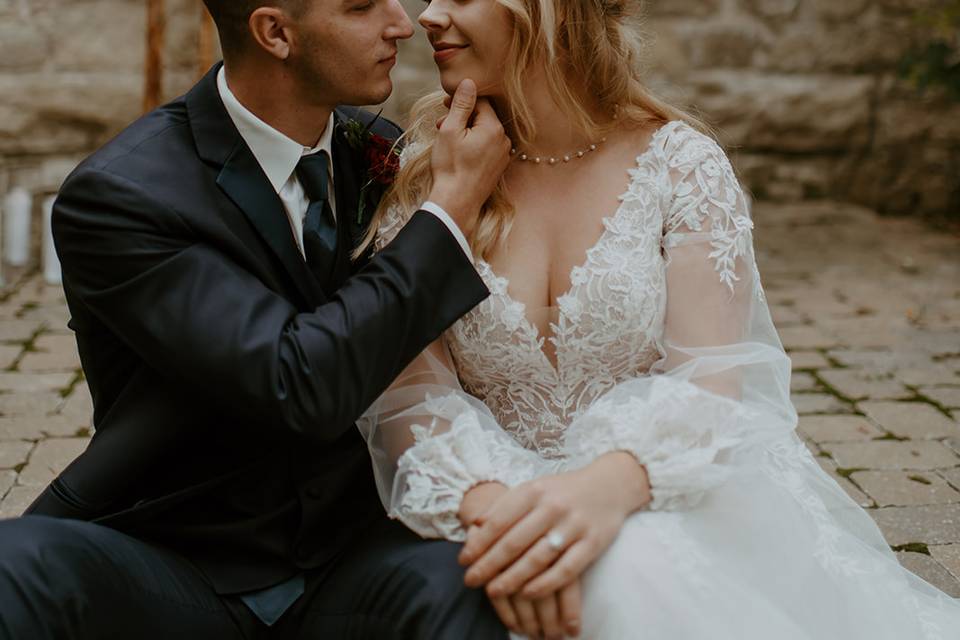 Sweet couple in the courtyard