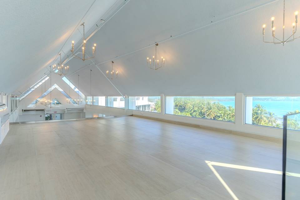 The View Hall Mezzanine I