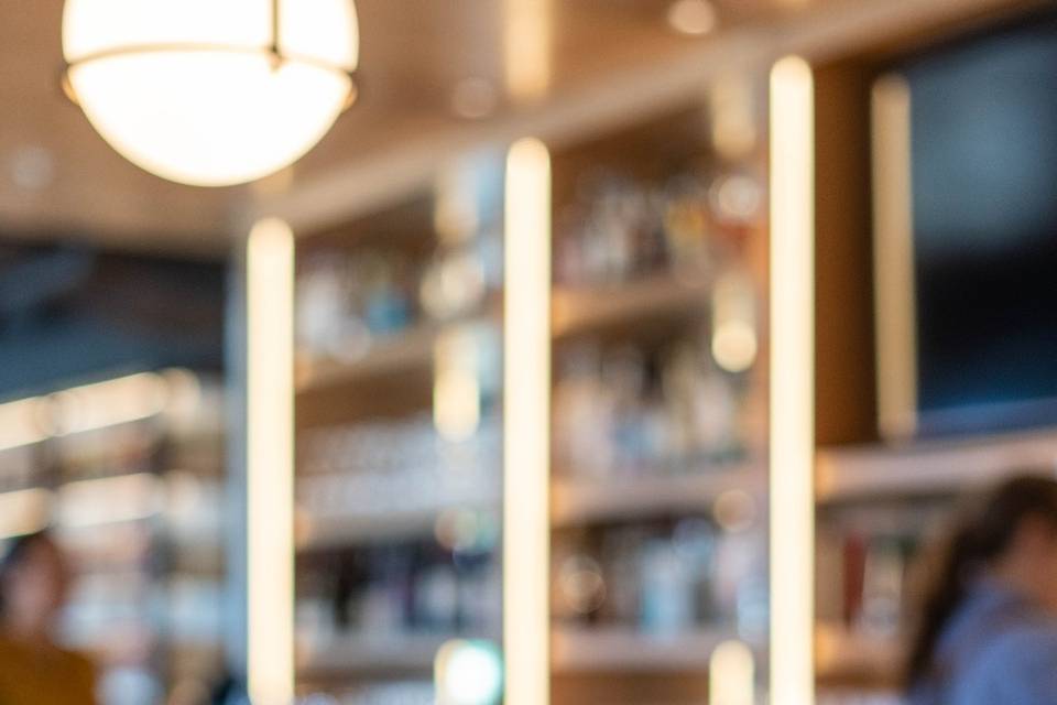 The Ellison Hotel- Bar