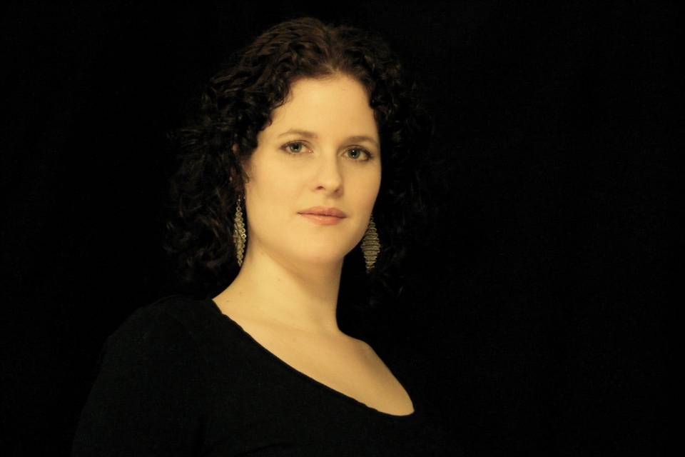 Rebecca Pethes, Opera Singer