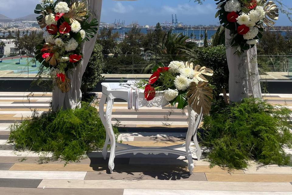 Wedding arch