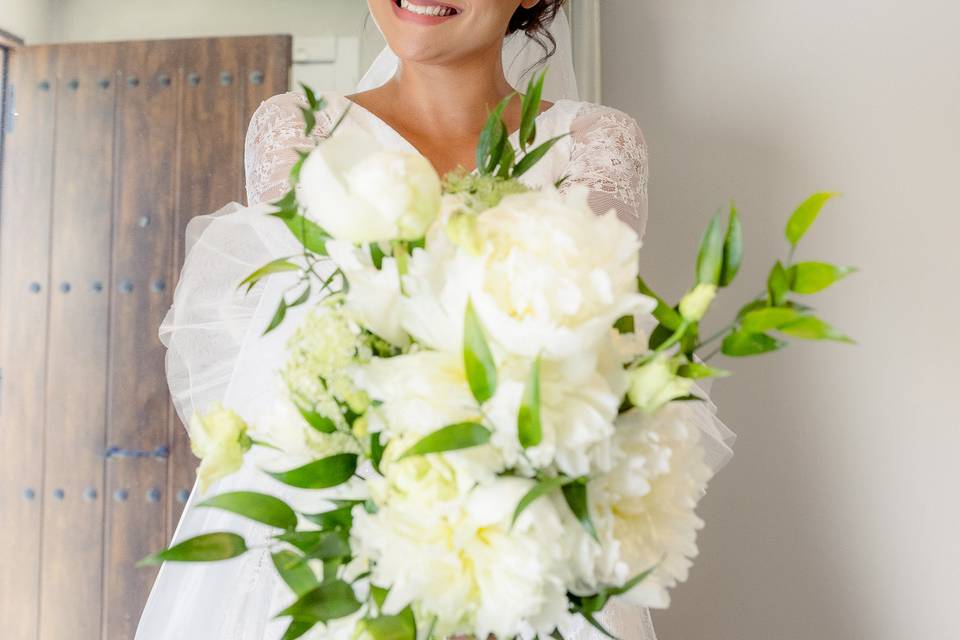 Havila-style bridal bouquet