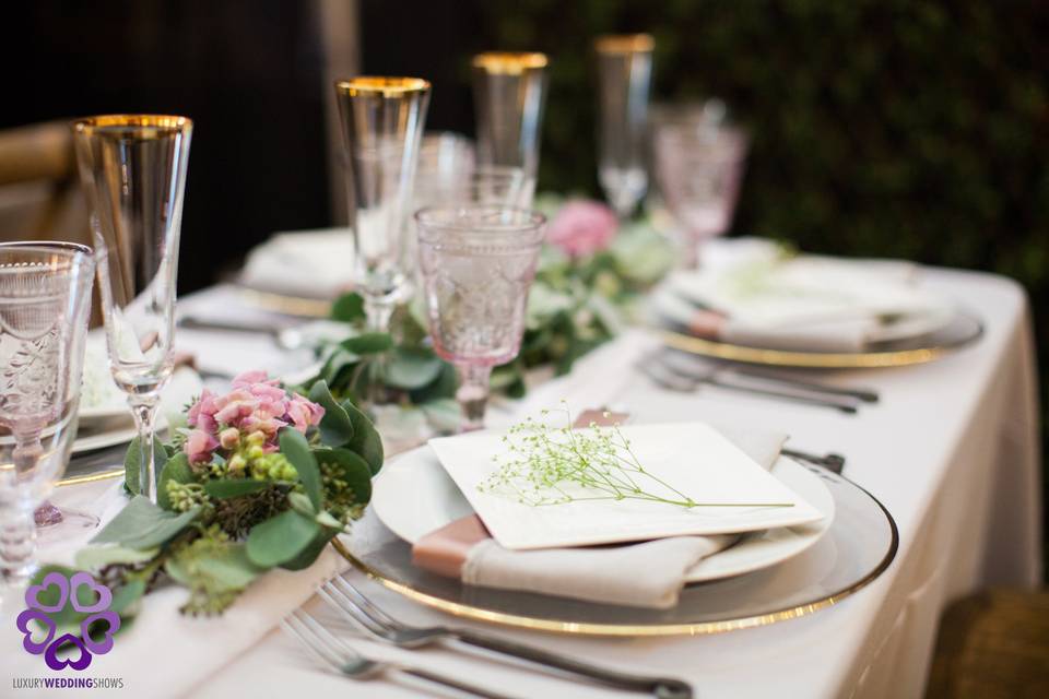 Table setting and floral decor