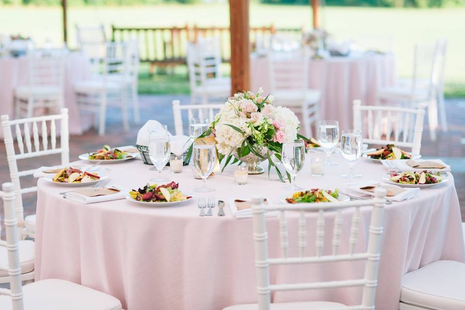 Soft pink table setup