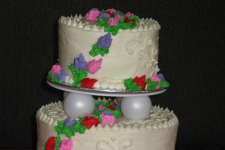 One of our Many Wedding Cakes we have done.... Yummy!!!