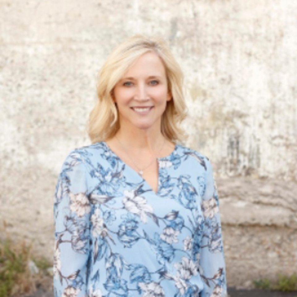 Angela Abshire