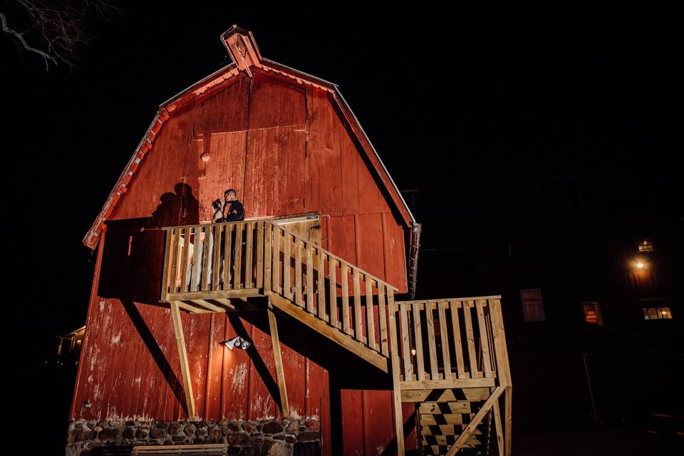 Balcony off hayloft