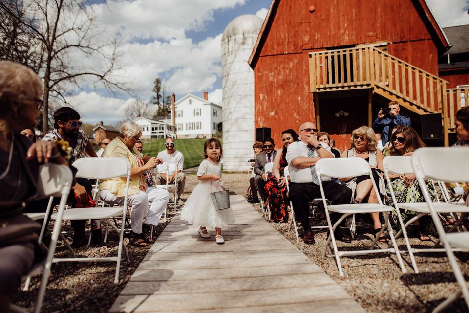 Toganenwood Estate Barn Weddings & Events Center