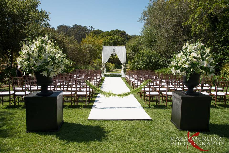 Elegant wedding ceremony with chandelier