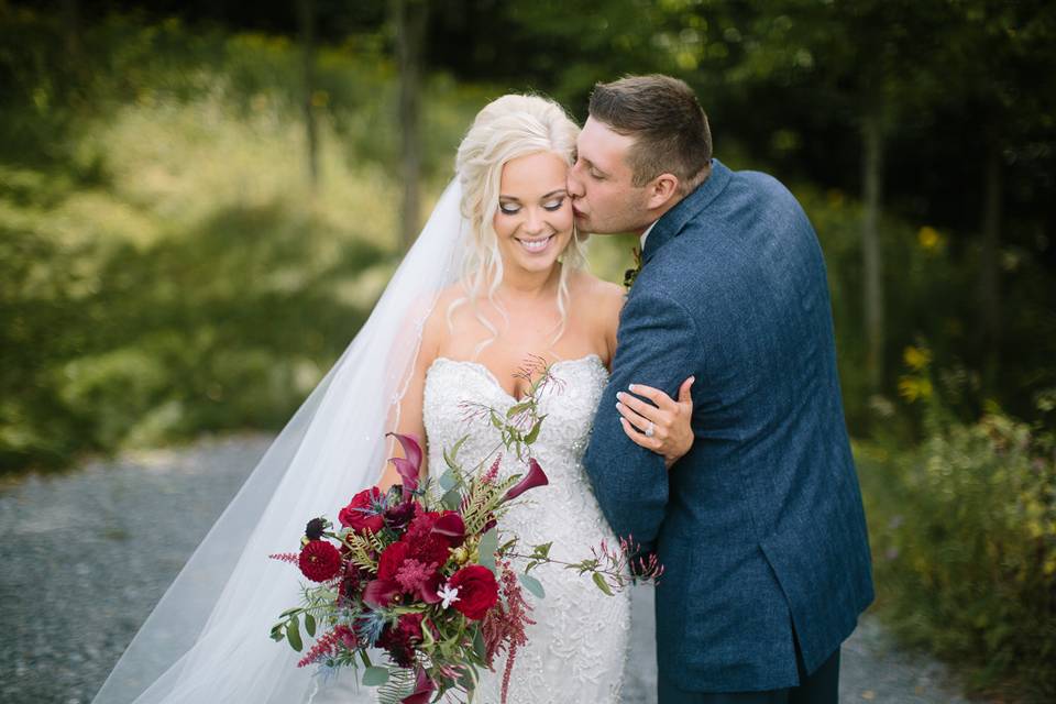 Wedding at Hayloft on the Arch