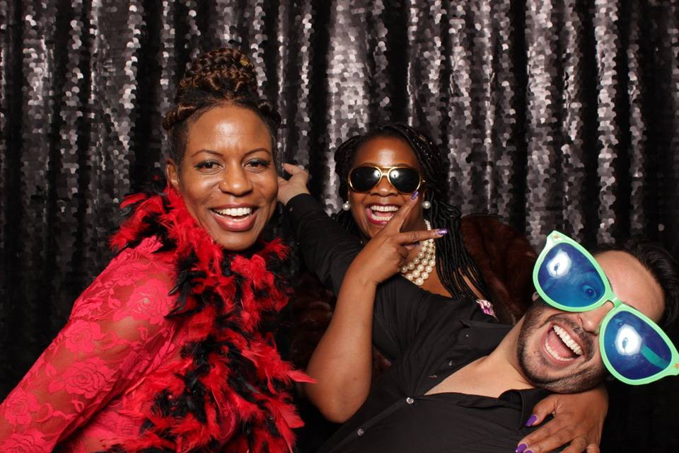 Having fun in the photo booth! So Good Photobooth serving The Bay Area, Lake Tahoe, Napa, Yosemite and select destinations.