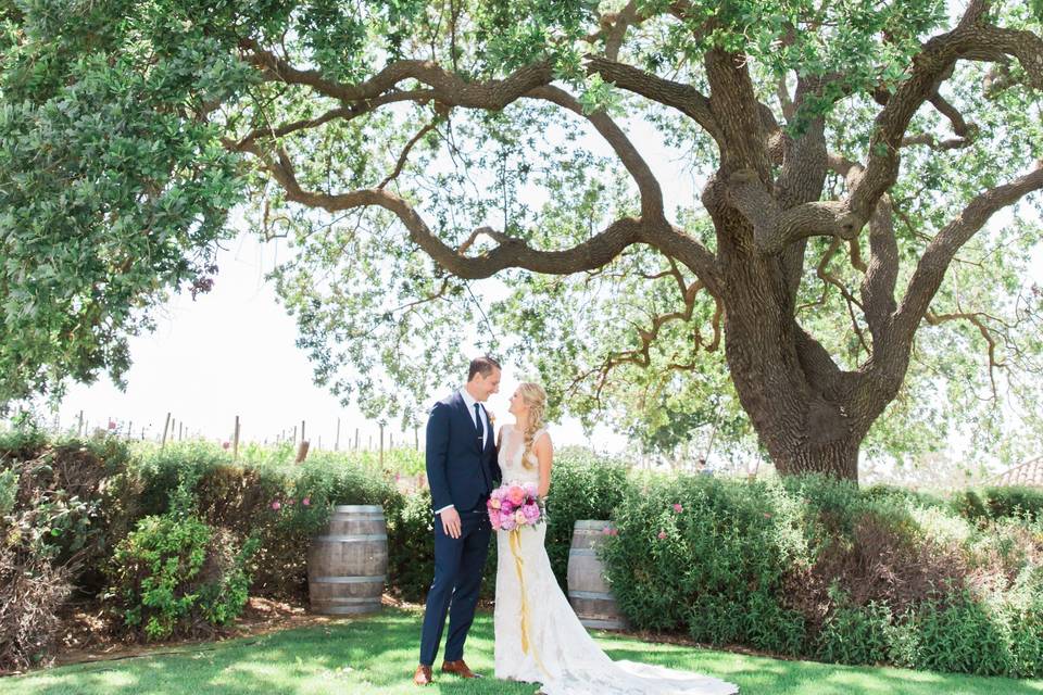 Get married under oak trees