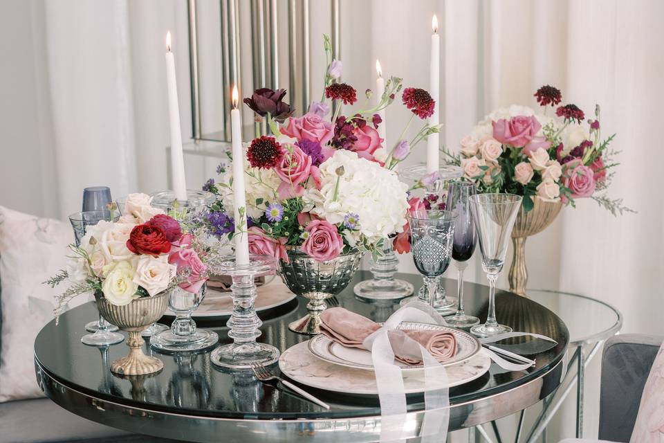 SWEETHEART TABLES