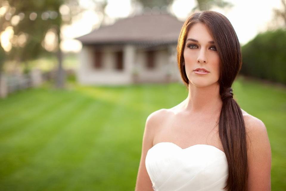 SMOKEY EYES & LASH PARLOUR