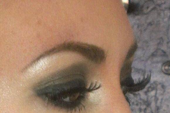 SMOKEY EYES & LASH PARLOUR