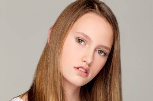 SMOKEY EYES & LASH PARLOUR