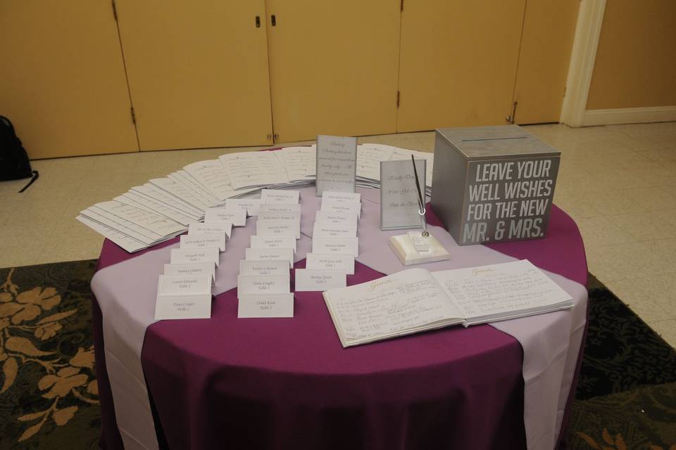 Table with name cards