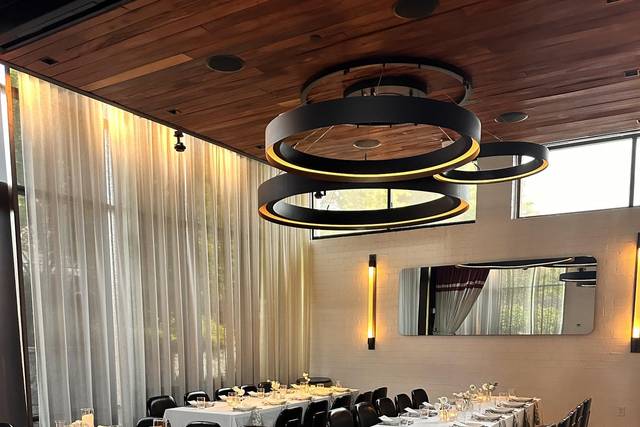 Ecco Buckhead