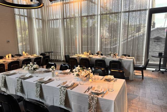 Ecco Buckhead