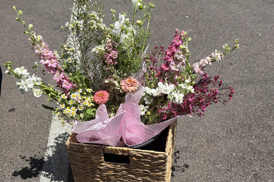 Wedding Days with Faithful Florals