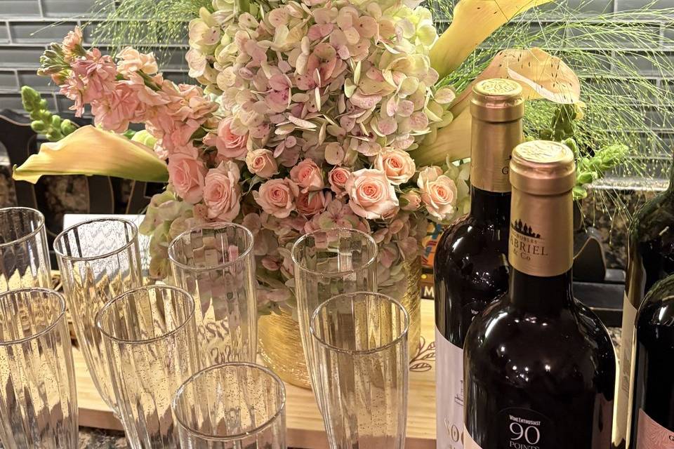 Wedding Days with Faithful Florals