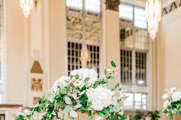 Gold stand centerpieces