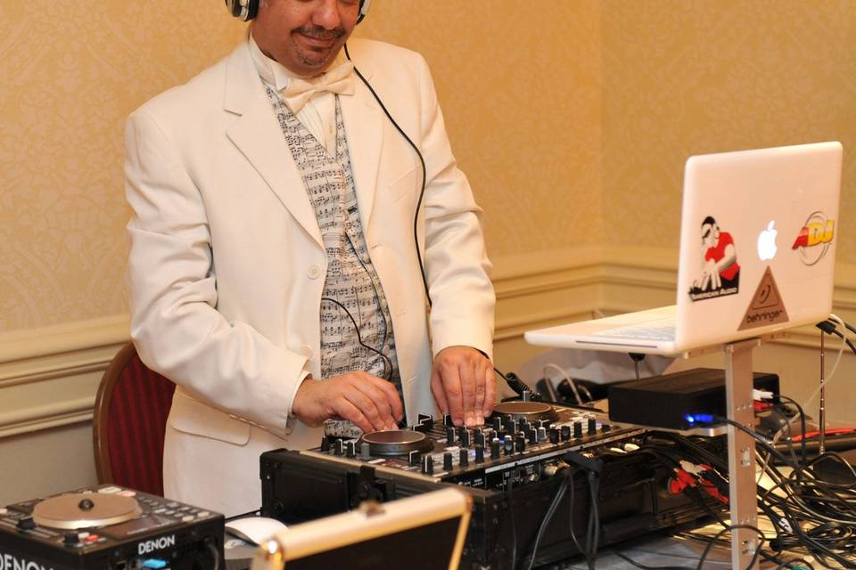 SOLIMAN INTERNATIONAL MUSIC & LIGHTING