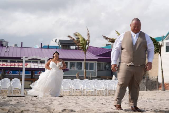 A Rustic, Romantic Wedding at the Jersey Shore