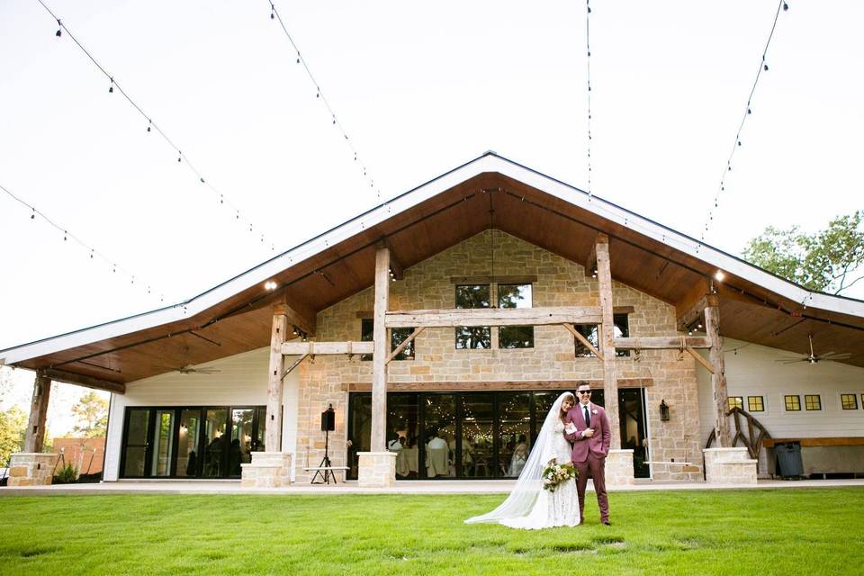 A photographer (+ brides) dream venue. This space was built around lighting.