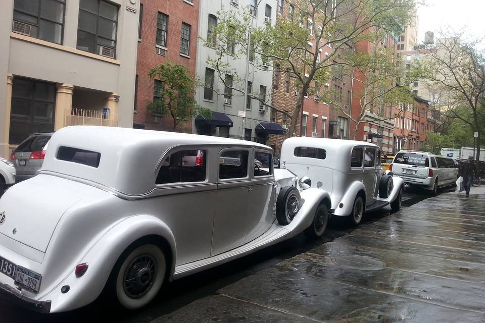 Vintage Rolls Royce Infiniti Limo