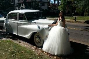 Vintage wedding carAntique Reo