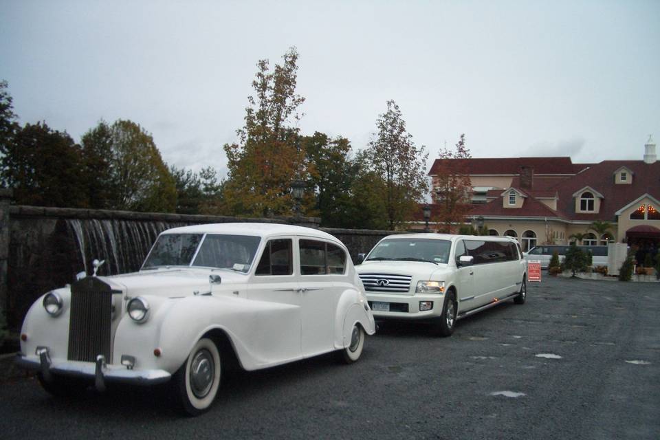 Vintage Rolls Royce PrincessAntique Rolls Royce PrincessInfiniti Limo