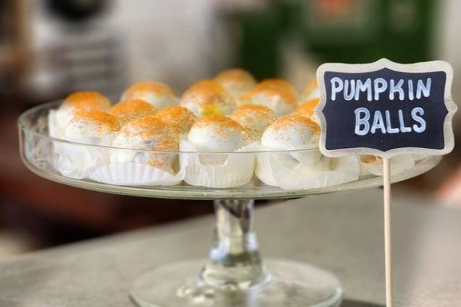 Simply Elegant Bakery and Catering