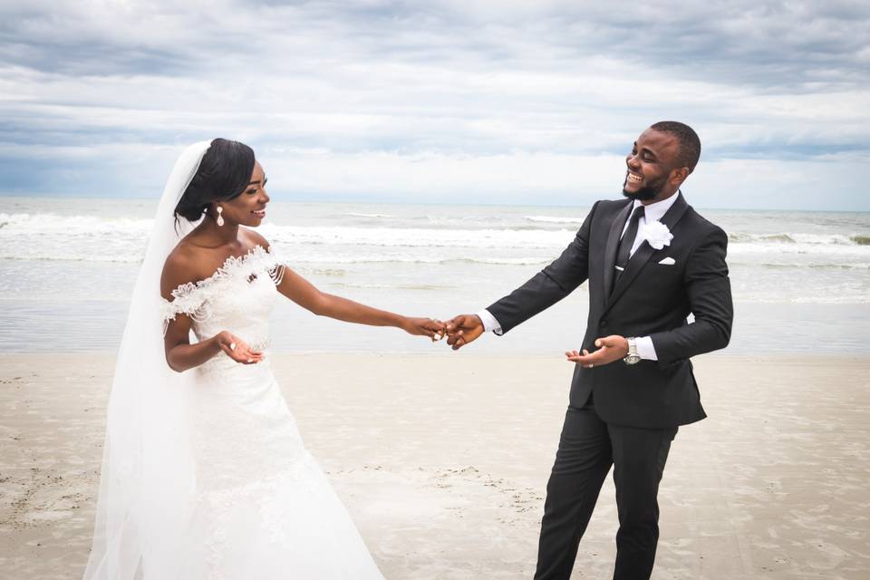 Destination wedding couple