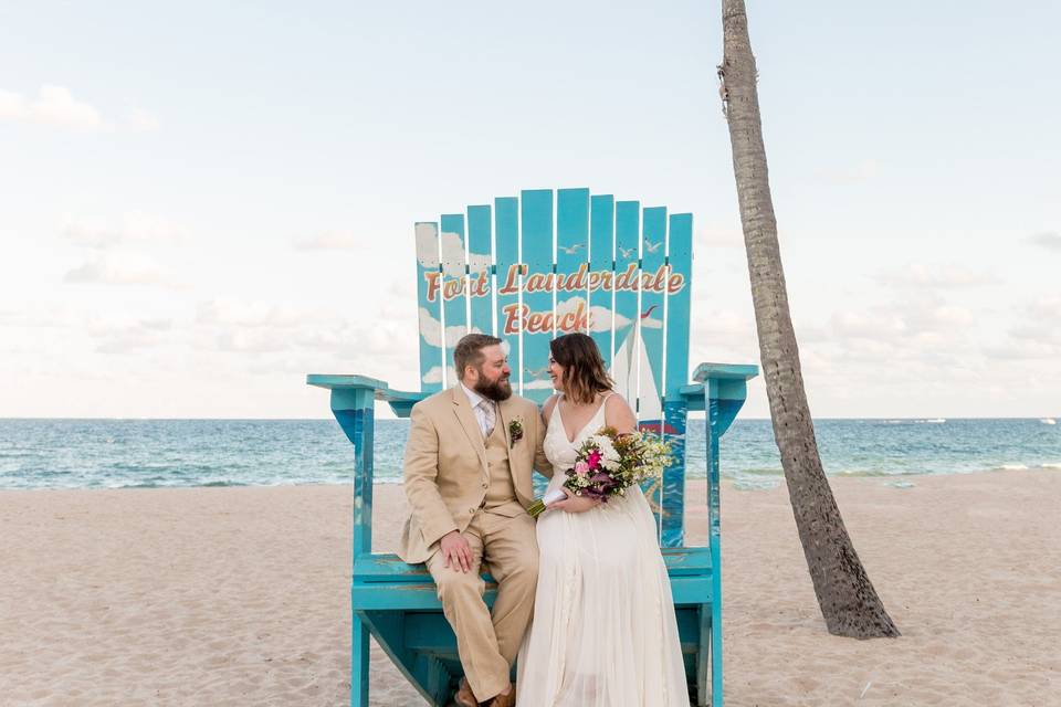 Small Photo Book – Best Miami Weddings