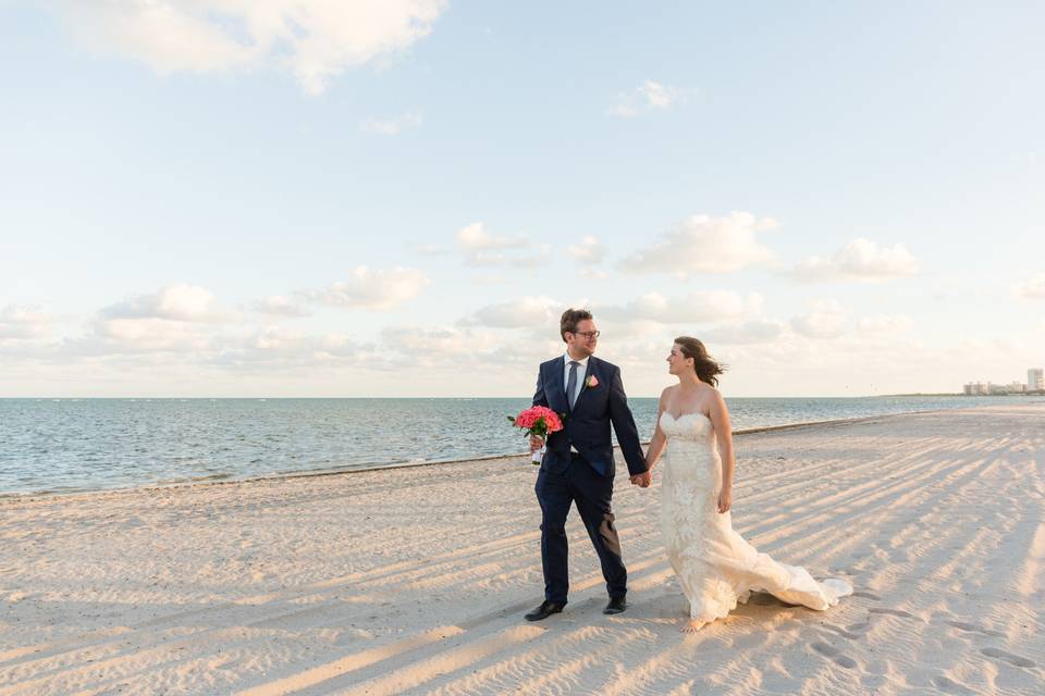 Small Photo Book – Best Miami Weddings