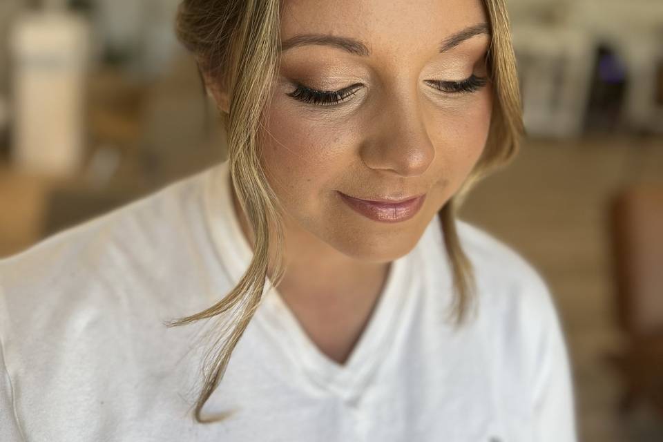 Neutral glam