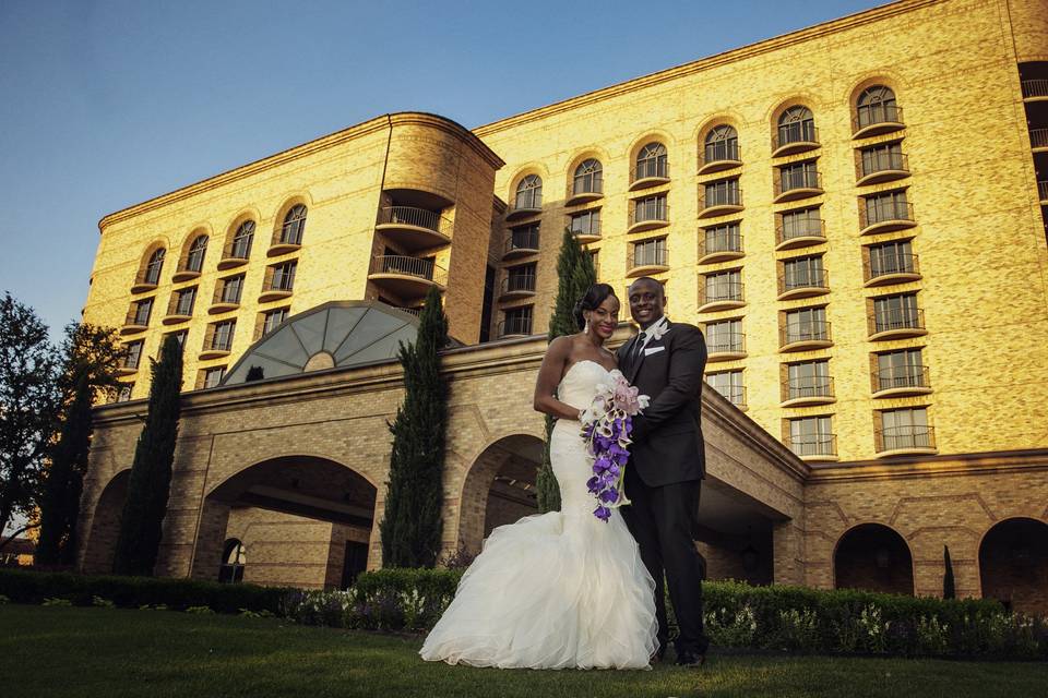 Elegant Nuptials Couple's formal photos at reception venue - Four Seasons Resort, Las Colinas, Texas.