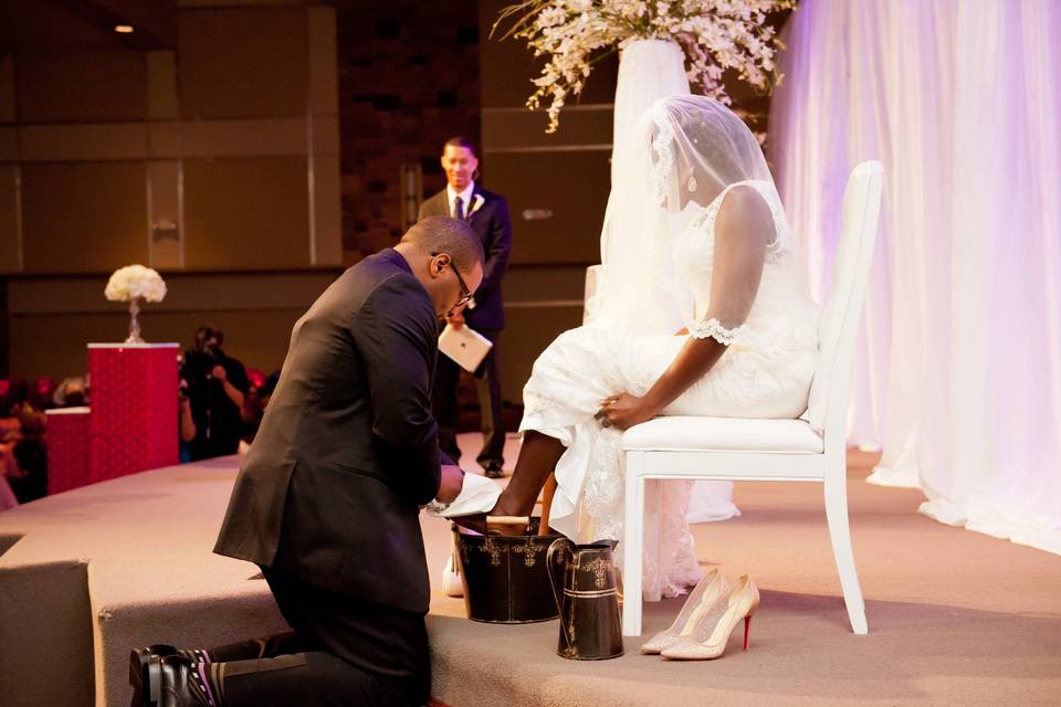 Elegant Nuptials Couple's ceremony | Foot Washing