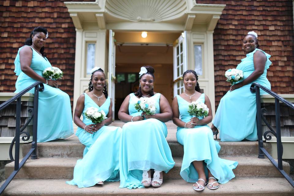 The bride with her bridesmaids