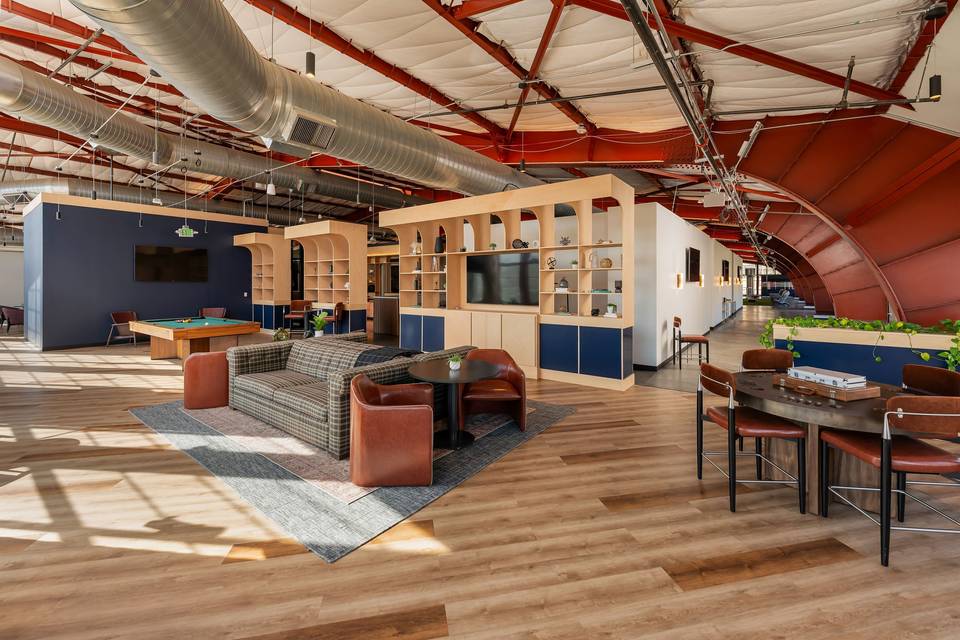 Lounge 2