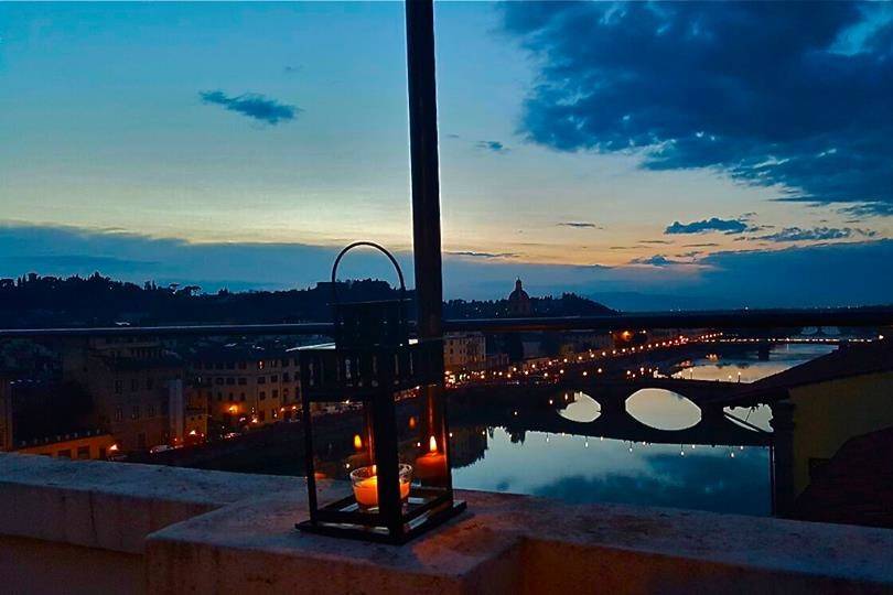 Sunset on Arno river